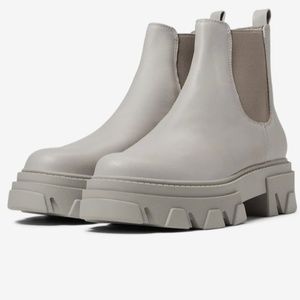 Boot (water proof)